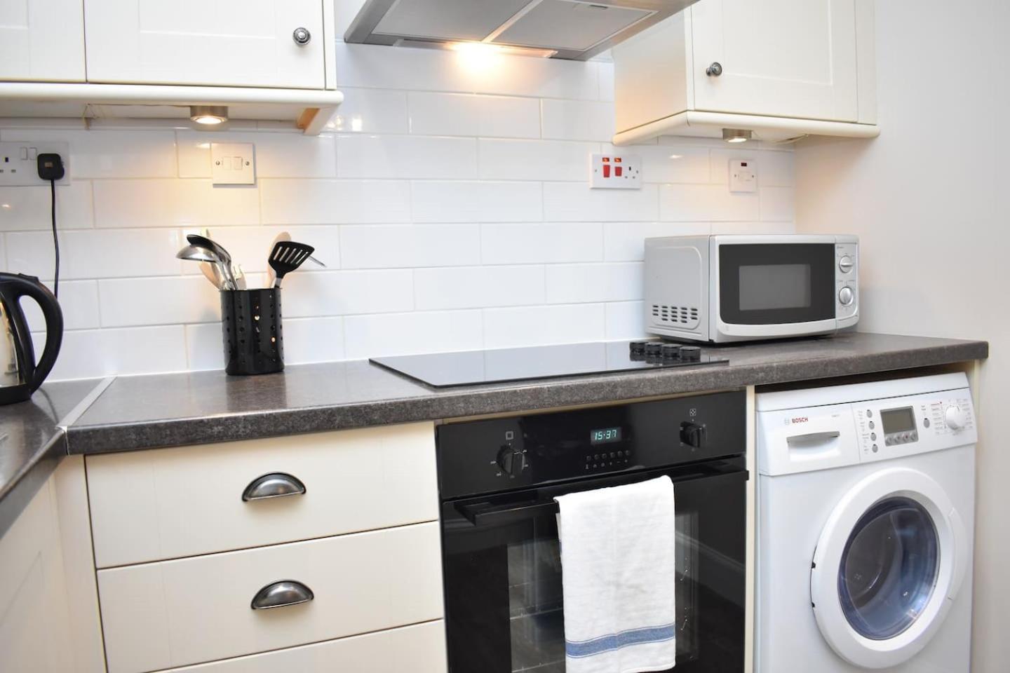 West Port - 2Br In The Heart Of The Old Town Just Off The Grassmarket Эдинбург Экстерьер фото