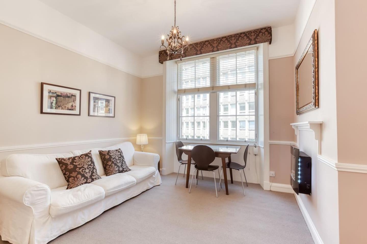 West Port - 2Br In The Heart Of The Old Town Just Off The Grassmarket Эдинбург Экстерьер фото