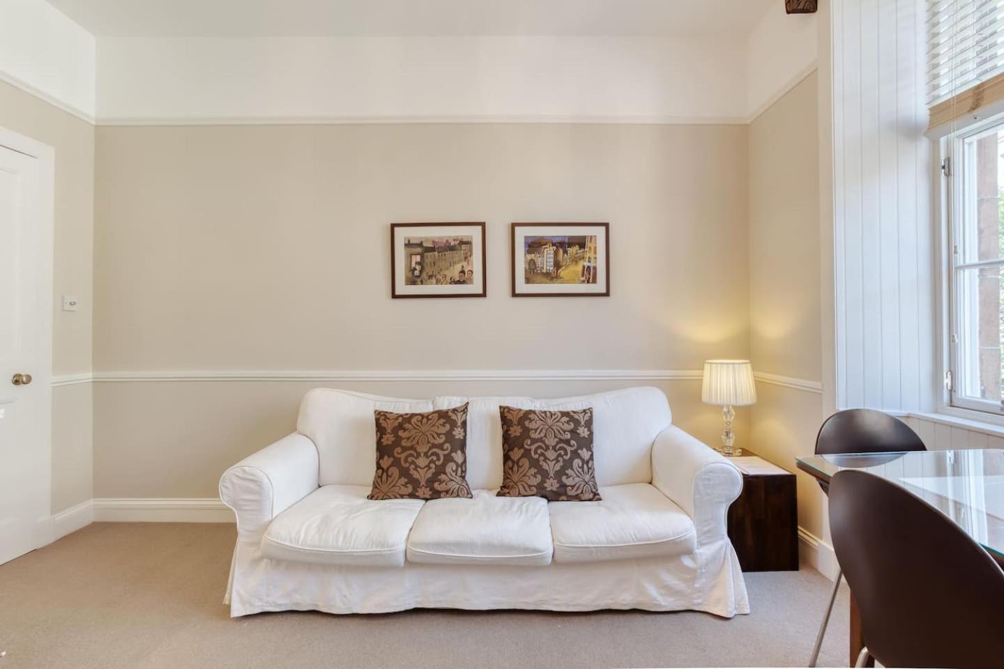 West Port - 2Br In The Heart Of The Old Town Just Off The Grassmarket Эдинбург Экстерьер фото