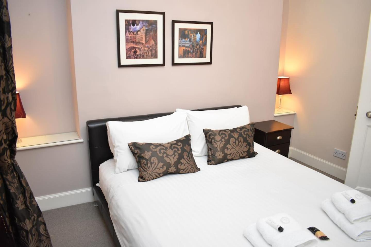 West Port - 2Br In The Heart Of The Old Town Just Off The Grassmarket Эдинбург Экстерьер фото