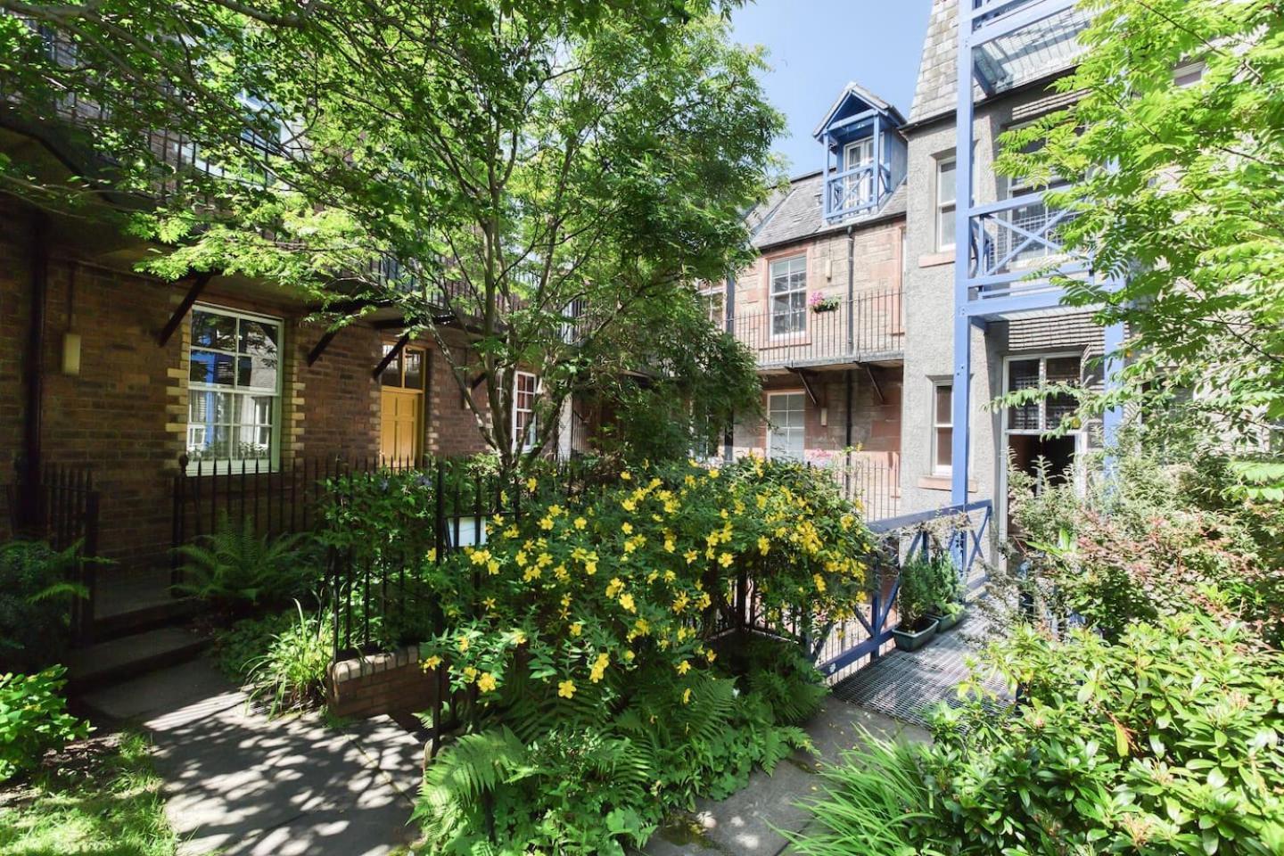 West Port - 2Br In The Heart Of The Old Town Just Off The Grassmarket Эдинбург Экстерьер фото