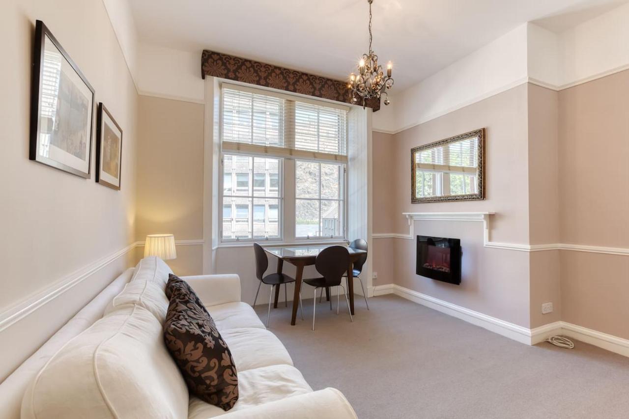 West Port - 2Br In The Heart Of The Old Town Just Off The Grassmarket Эдинбург Экстерьер фото